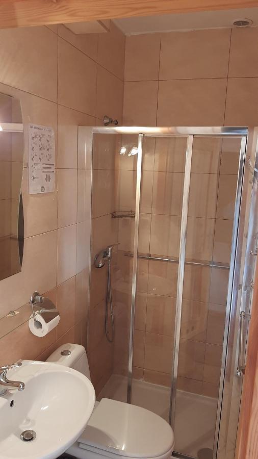 Janosik II Hotel Ustronie Morskie Buitenkant foto